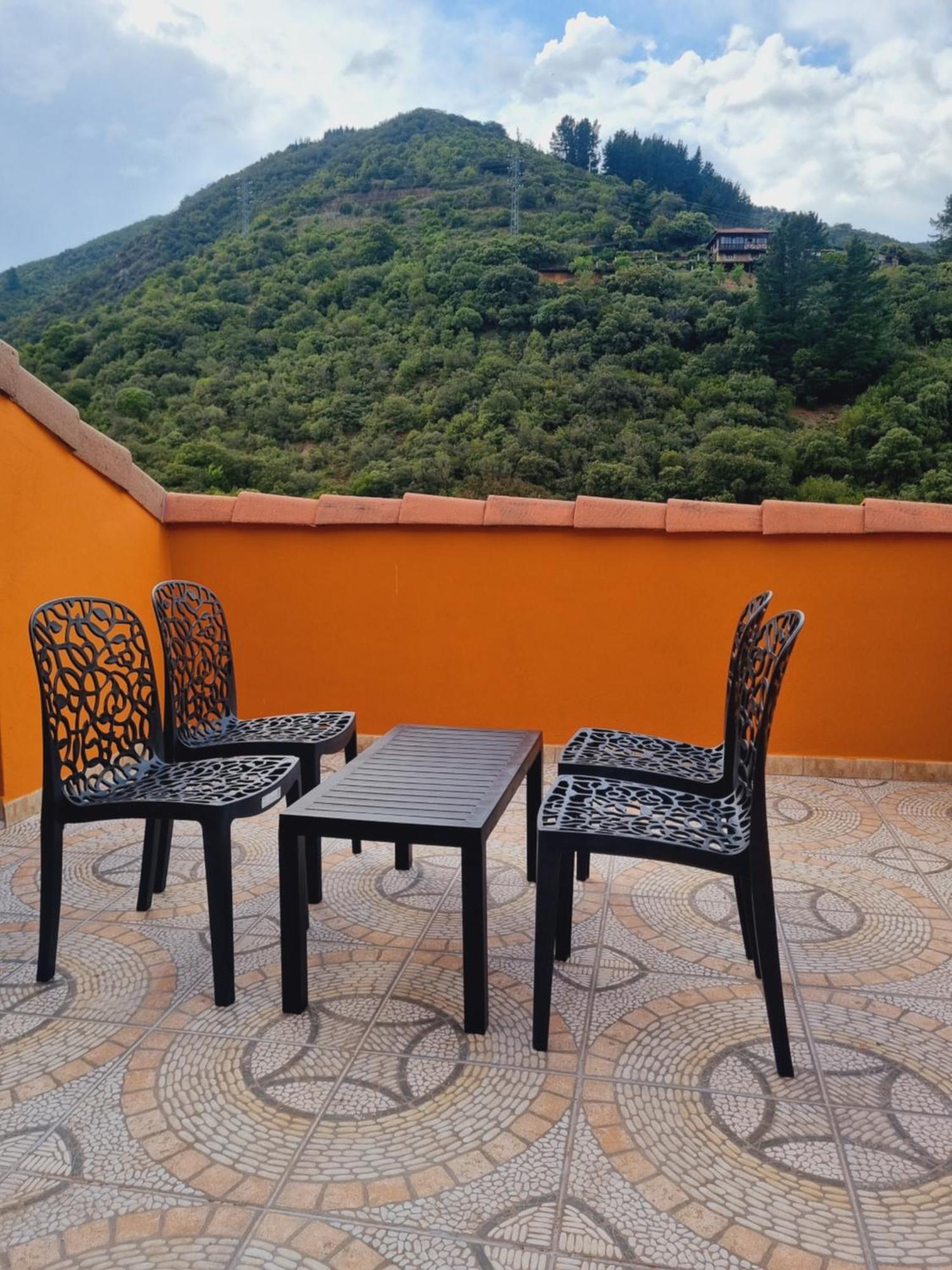 Maile Apartamentos Potes Rum bild